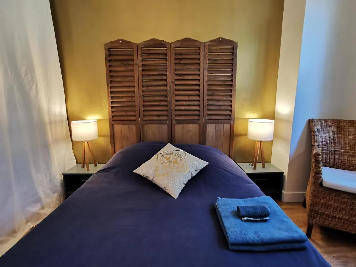 & ! 3 Bedrooms, 2 Bathrooms Lejlighed *