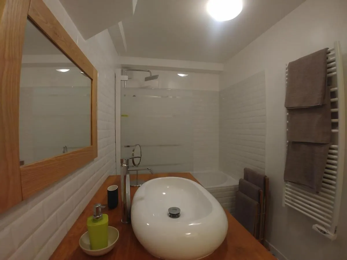 Central&nice ! 3 Bedrooms, 2 Bathrooms Appartement
